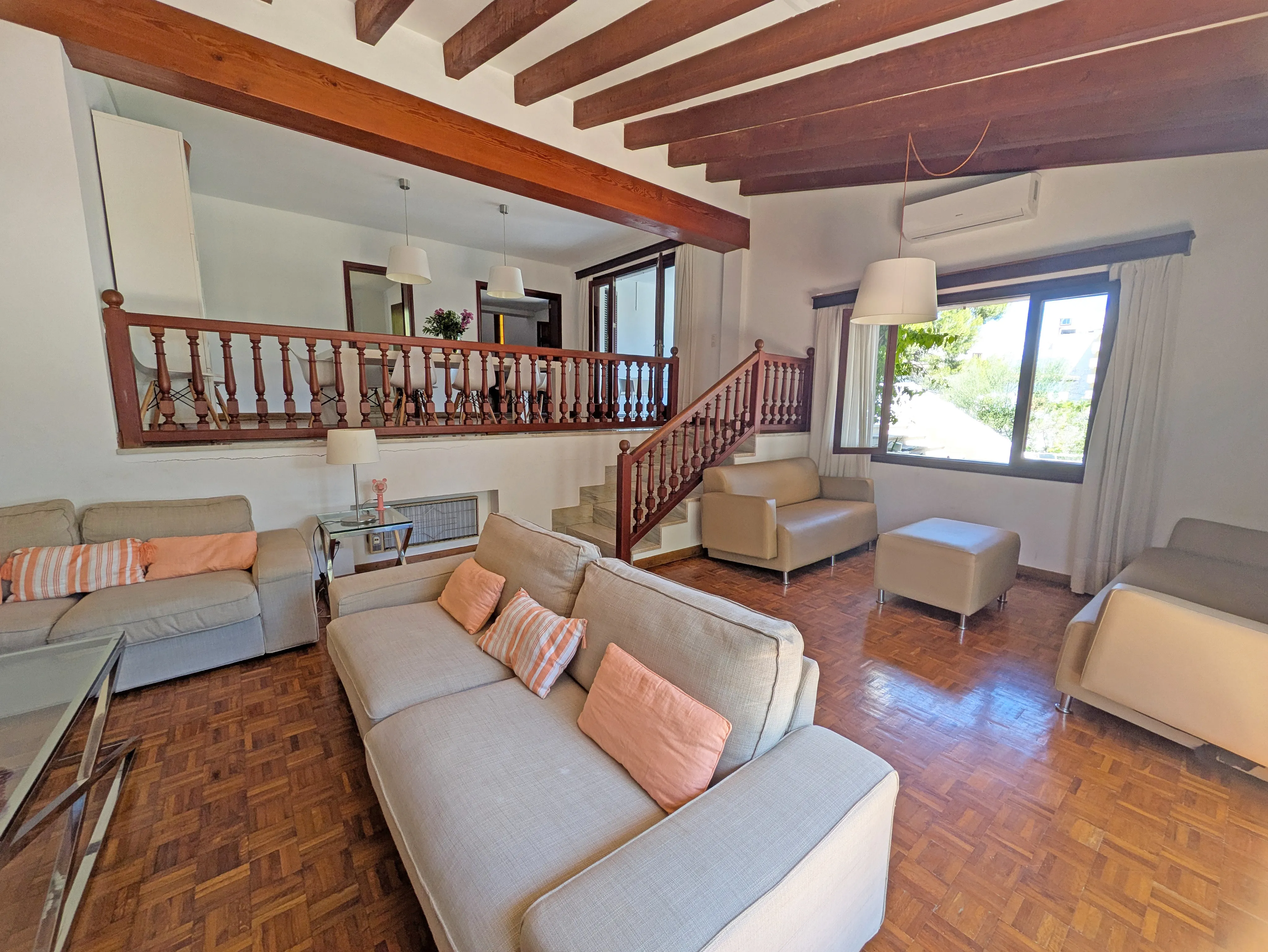 Spacious charming house-9