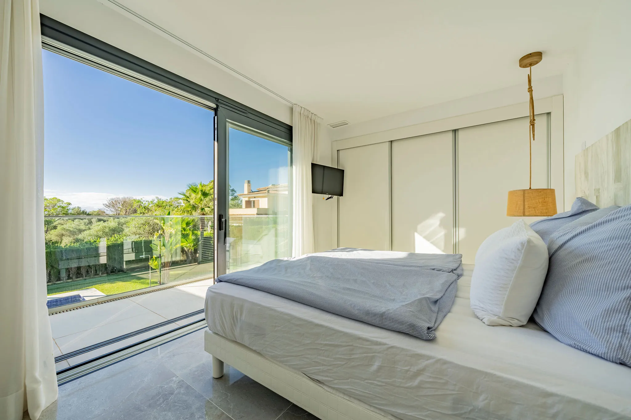 Villa moderna con piscina riscaldata e arredi di alta qualità-7