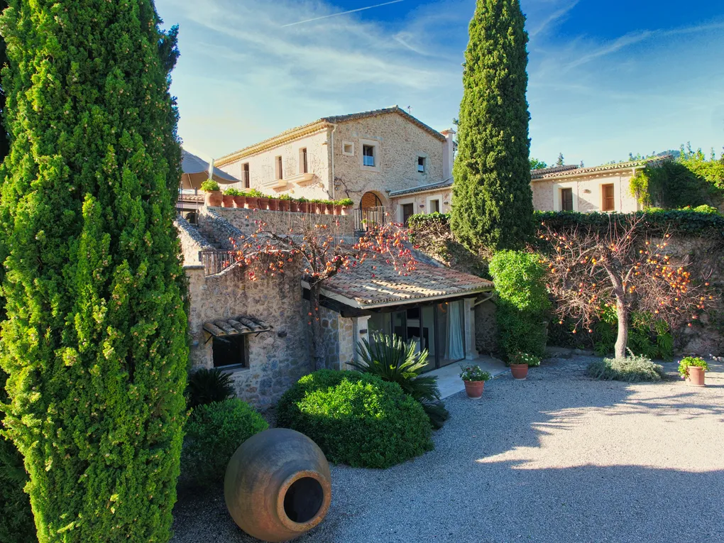 Exclusive finca for the highest expectations-25