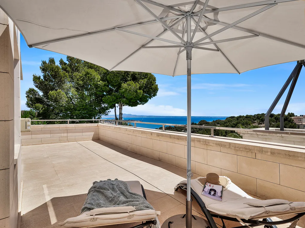 Exclusieve luxe villa met indrukwekkend uitzicht op zee-10