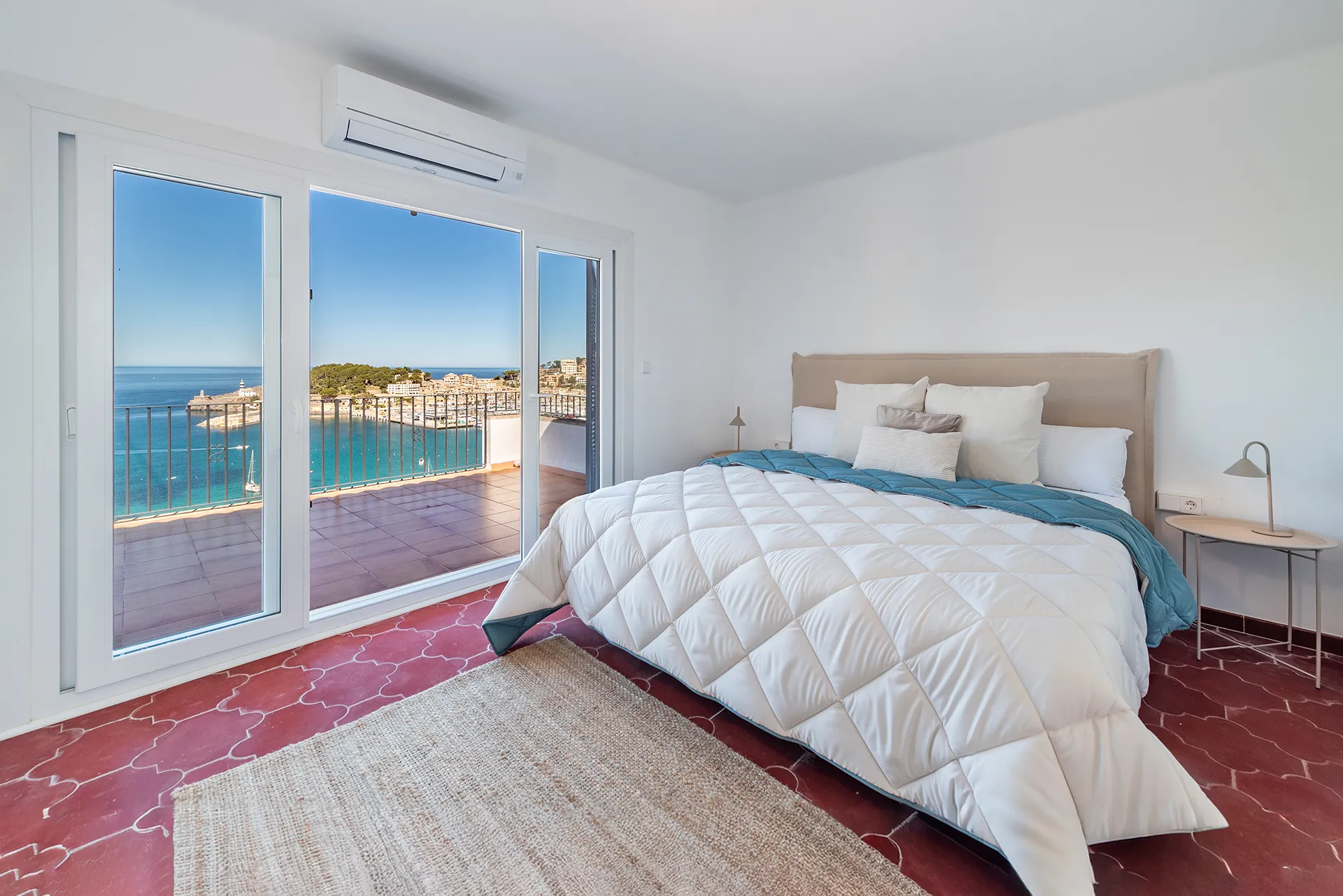 Encantadora villa con vistas panorámicas en Puerto de Sóller-11