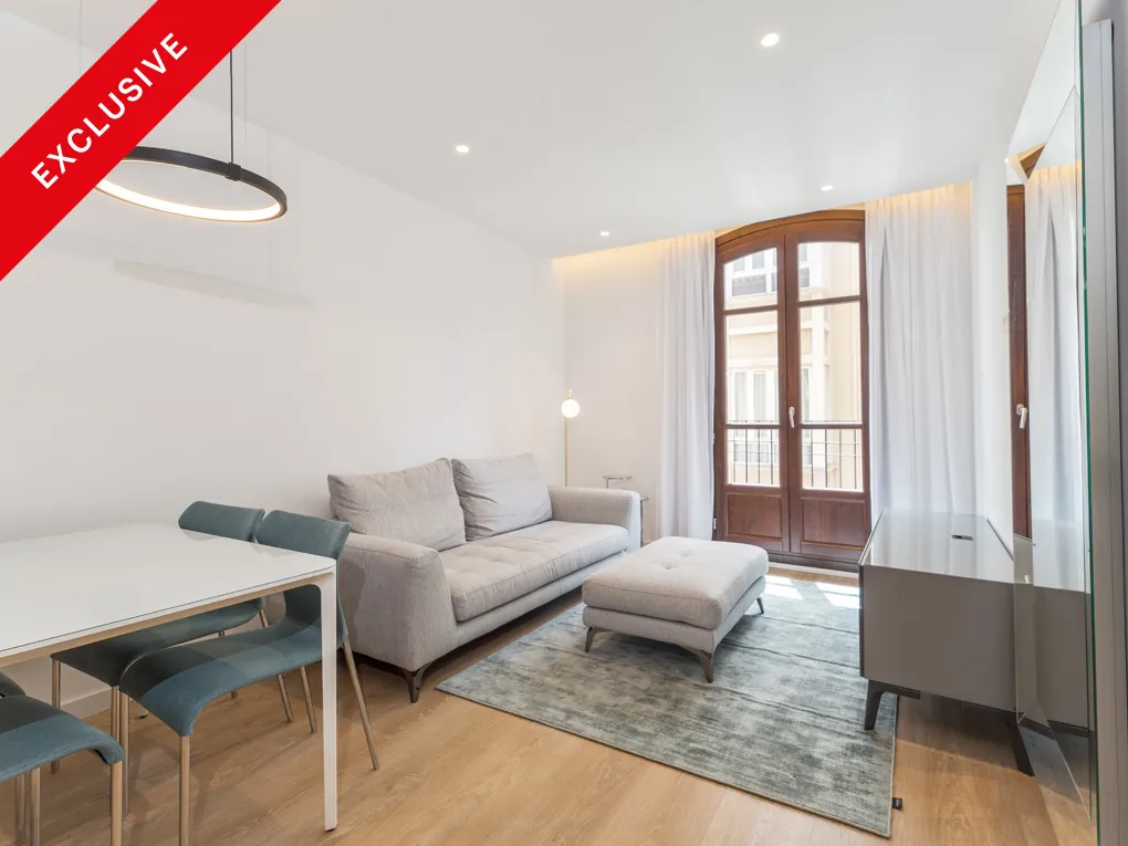 Appartamento ristrutturato e arredato con cura-1