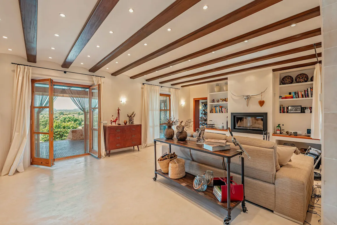 Landsitz mit Infinity-Pool und Blick auf Artà-4