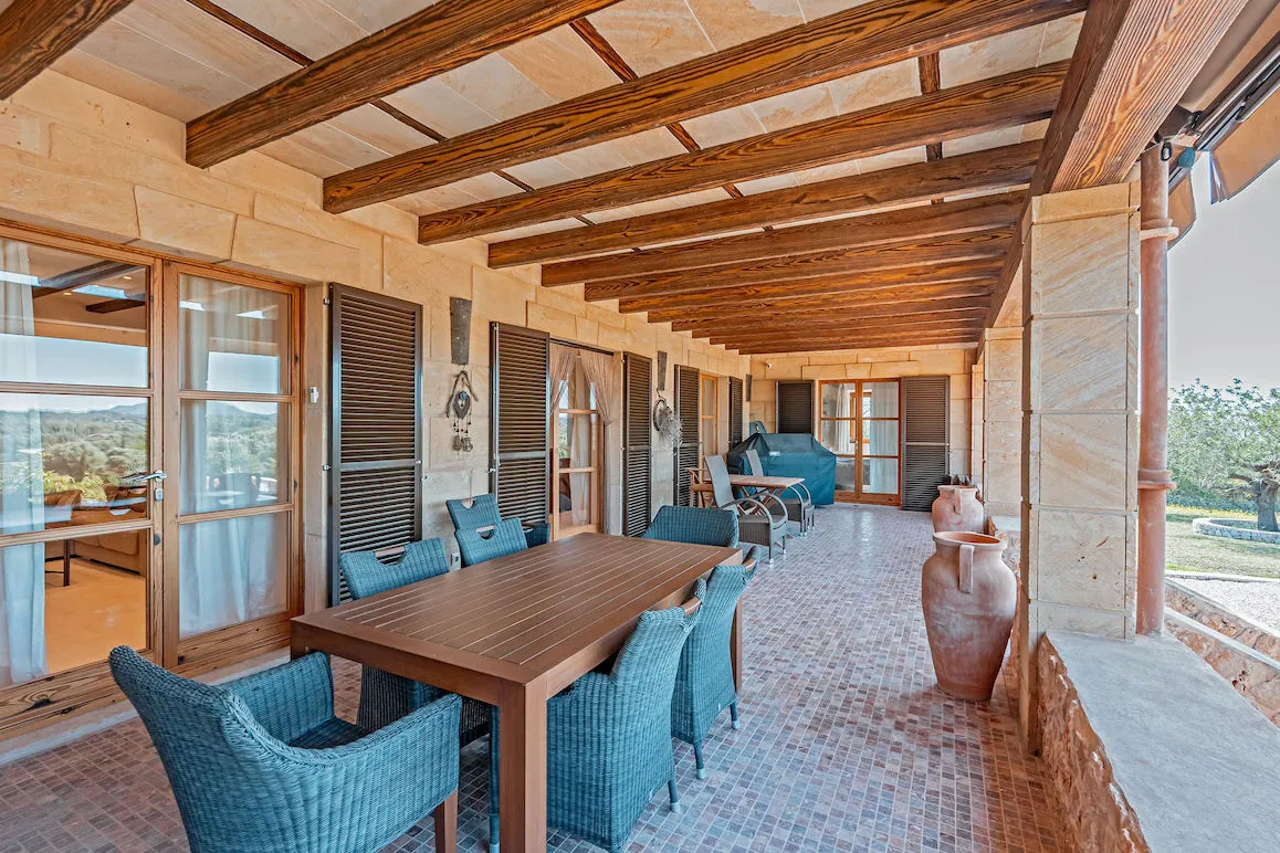 Landsitz mit Infinity-Pool und Blick auf Artà-2