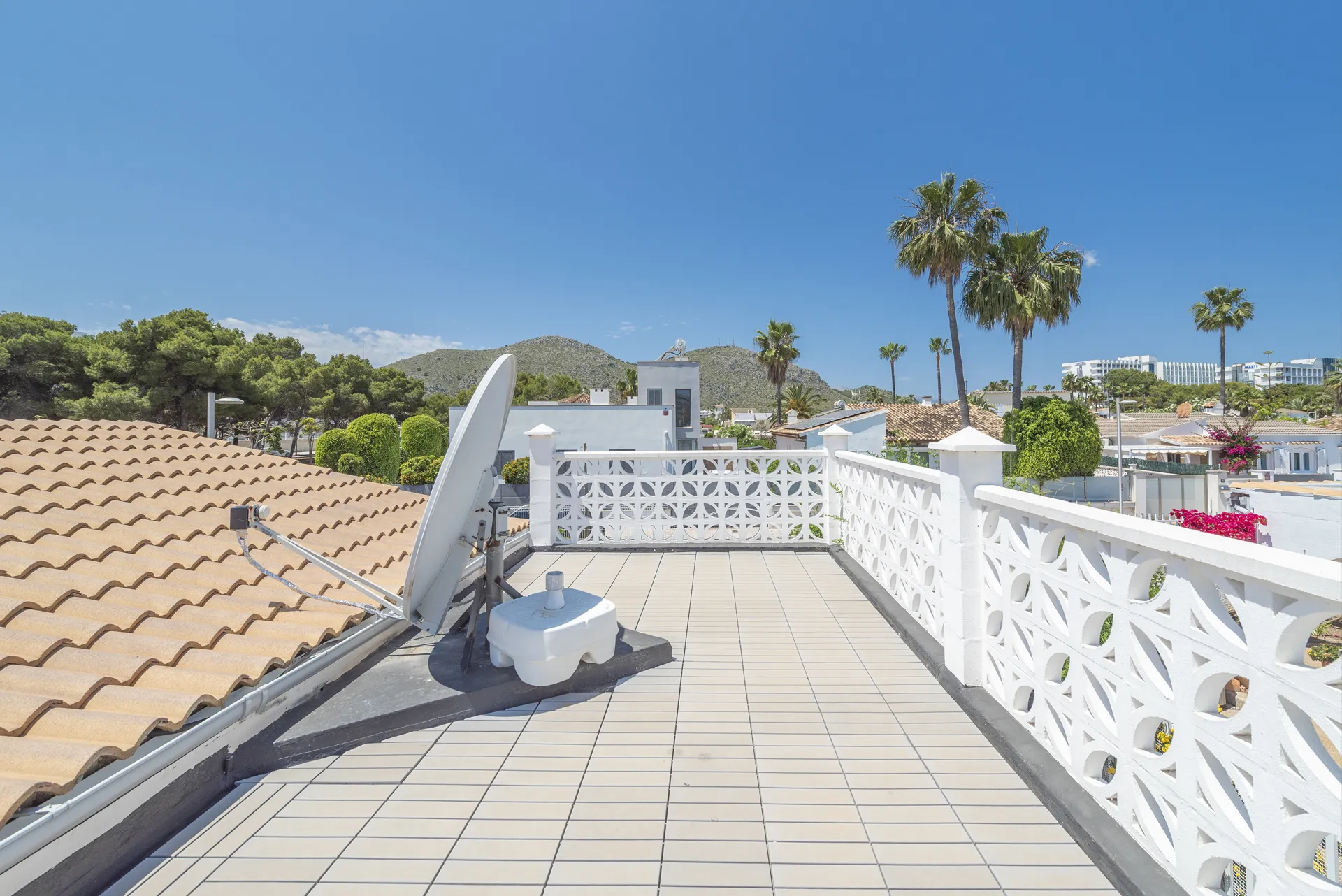 Casa unifamiliar soleada cerca de la playa-10