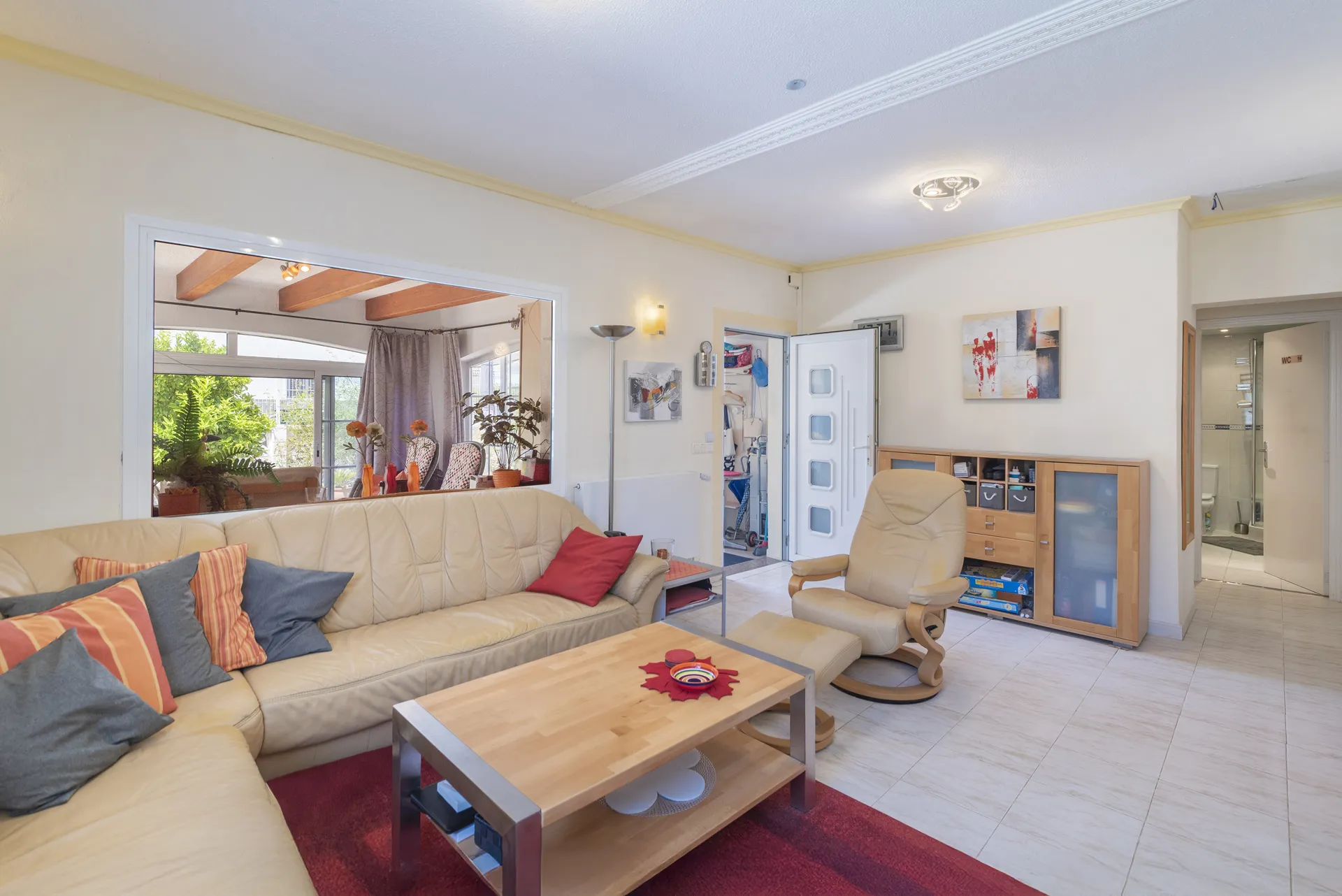 Casa unifamiliar soleada cerca de la playa-4