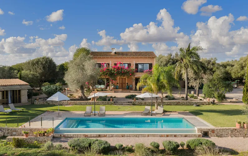 Finca autèntica amb llicència de lloguer