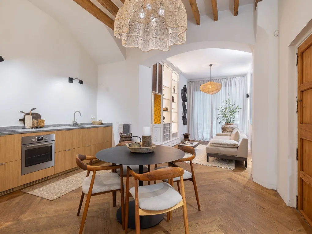 Stijlvol en onlangs gerenoveerd appartement op de begane grond-5