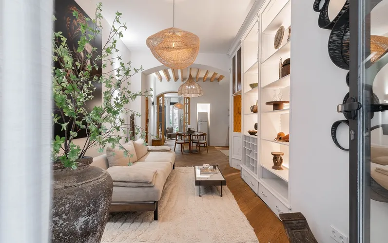 Стильная и недавно отремонтированная квартира на первом этаже