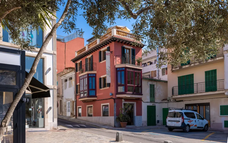 Unique townhouse in a prime harbourfront location in Port d’Andratx