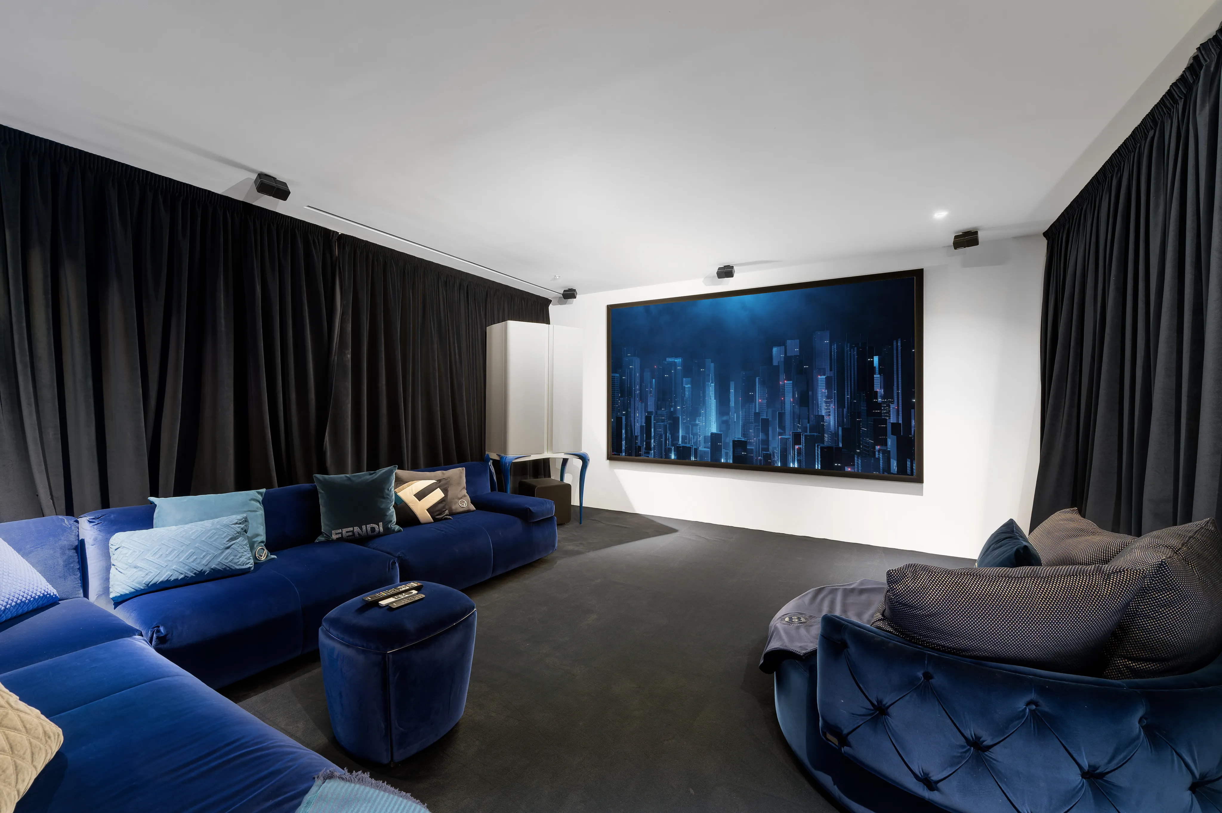 Esclusiva residenza di design con vista sul Mediterraneo-21