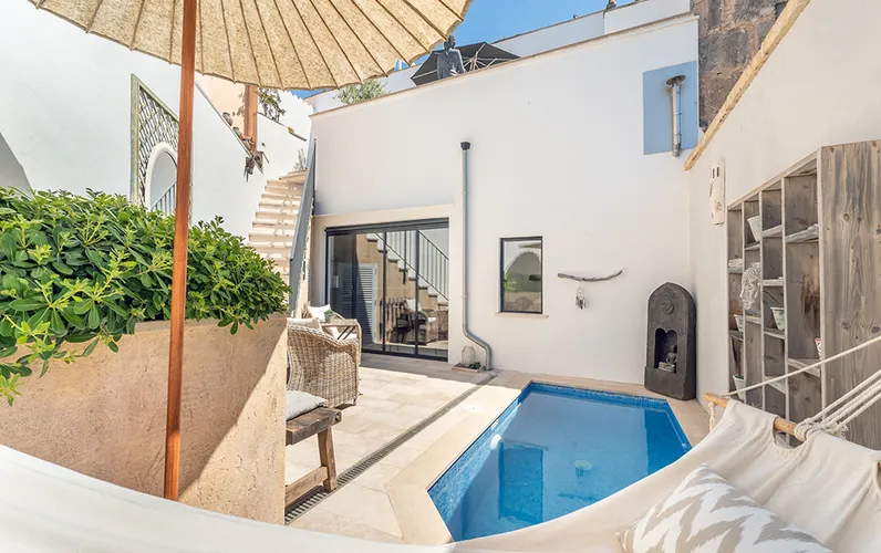 Светлый таунхаус с очарованием