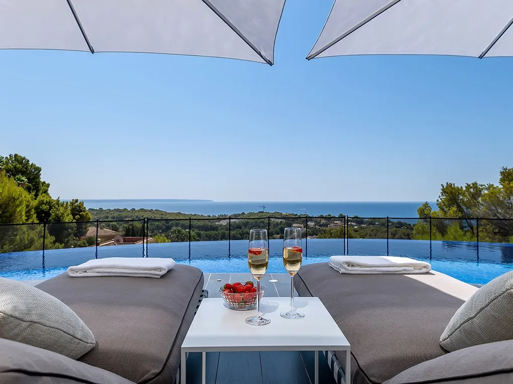 Eksklusiv villa i Bendinat med betagende havudsigt-2