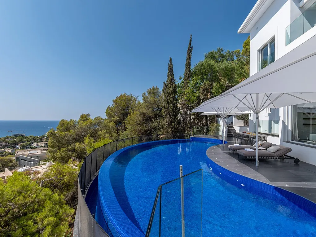 Eksklusiv villa i Bendinat med betagende havudsigt-9