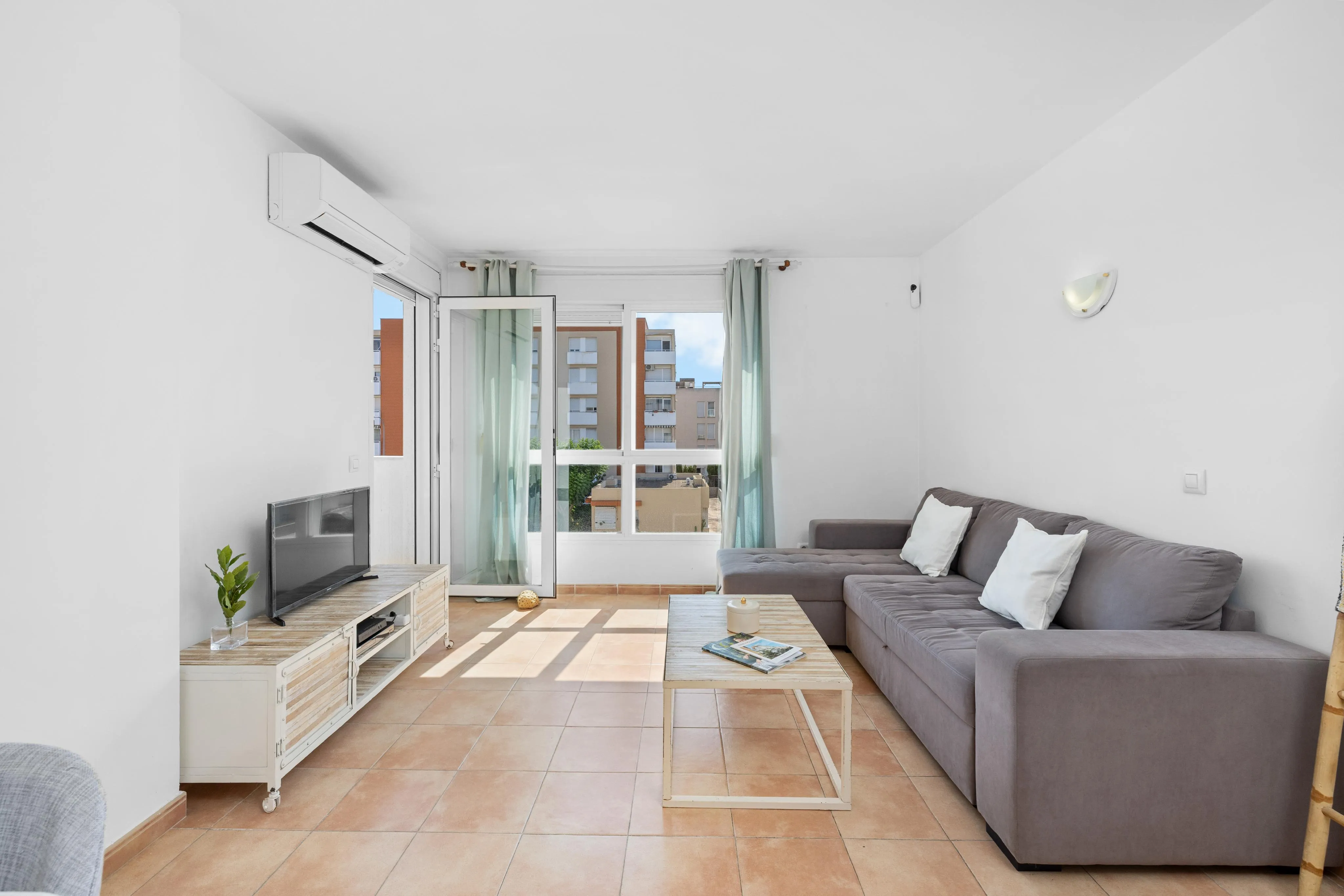 Stilvolle Wohnung mit Pool & Parkplatz in Meeresnähe-4