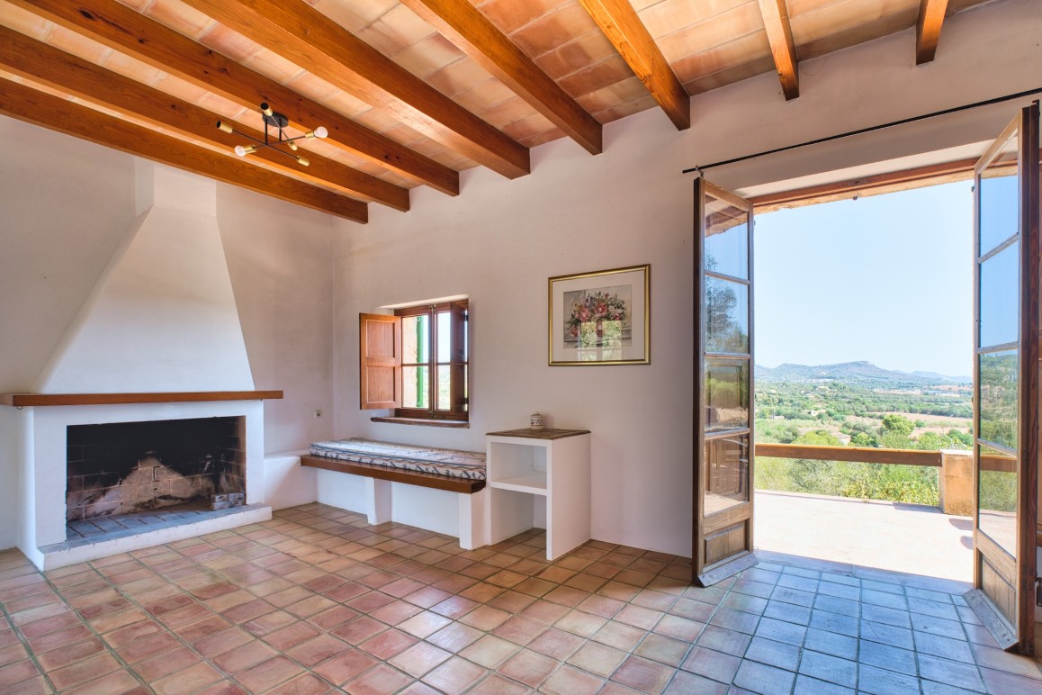 Rustic finca with panoramic views and plenty of privacy near Son Carrió-11
