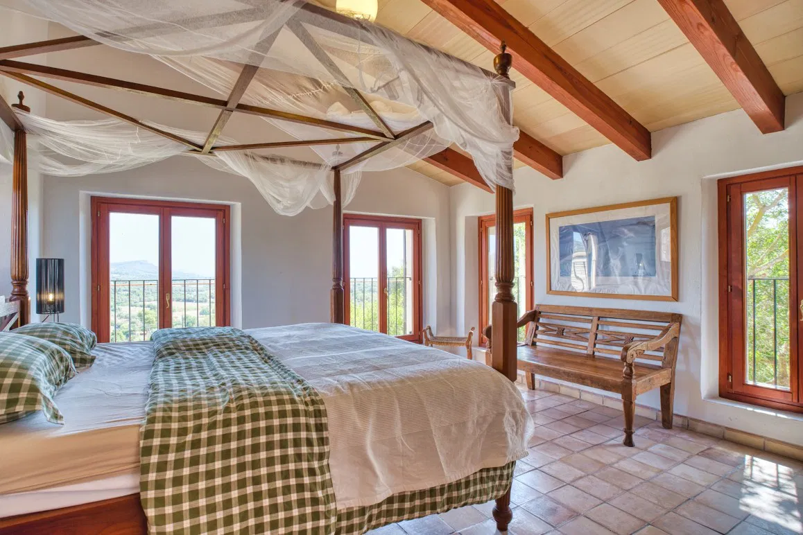 Rustic finca with panoramic views and plenty of privacy near Son Carrió-9