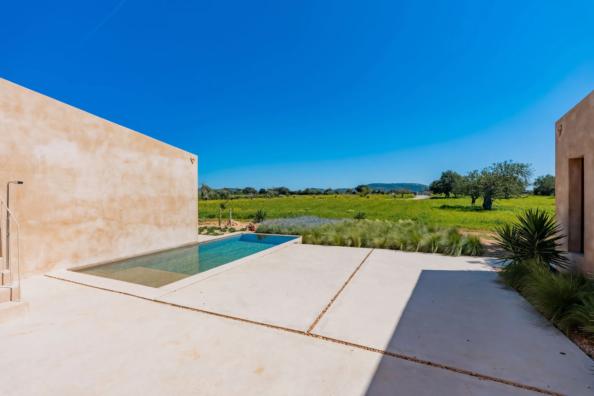 Finca minimalista di nuova costruzione vicino a Cas Concos-17