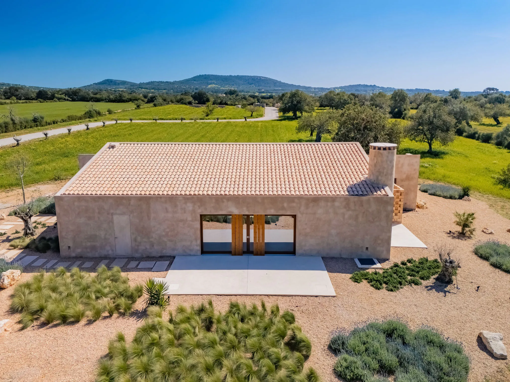 Finca minimalista di nuova costruzione vicino a Cas Concos-21