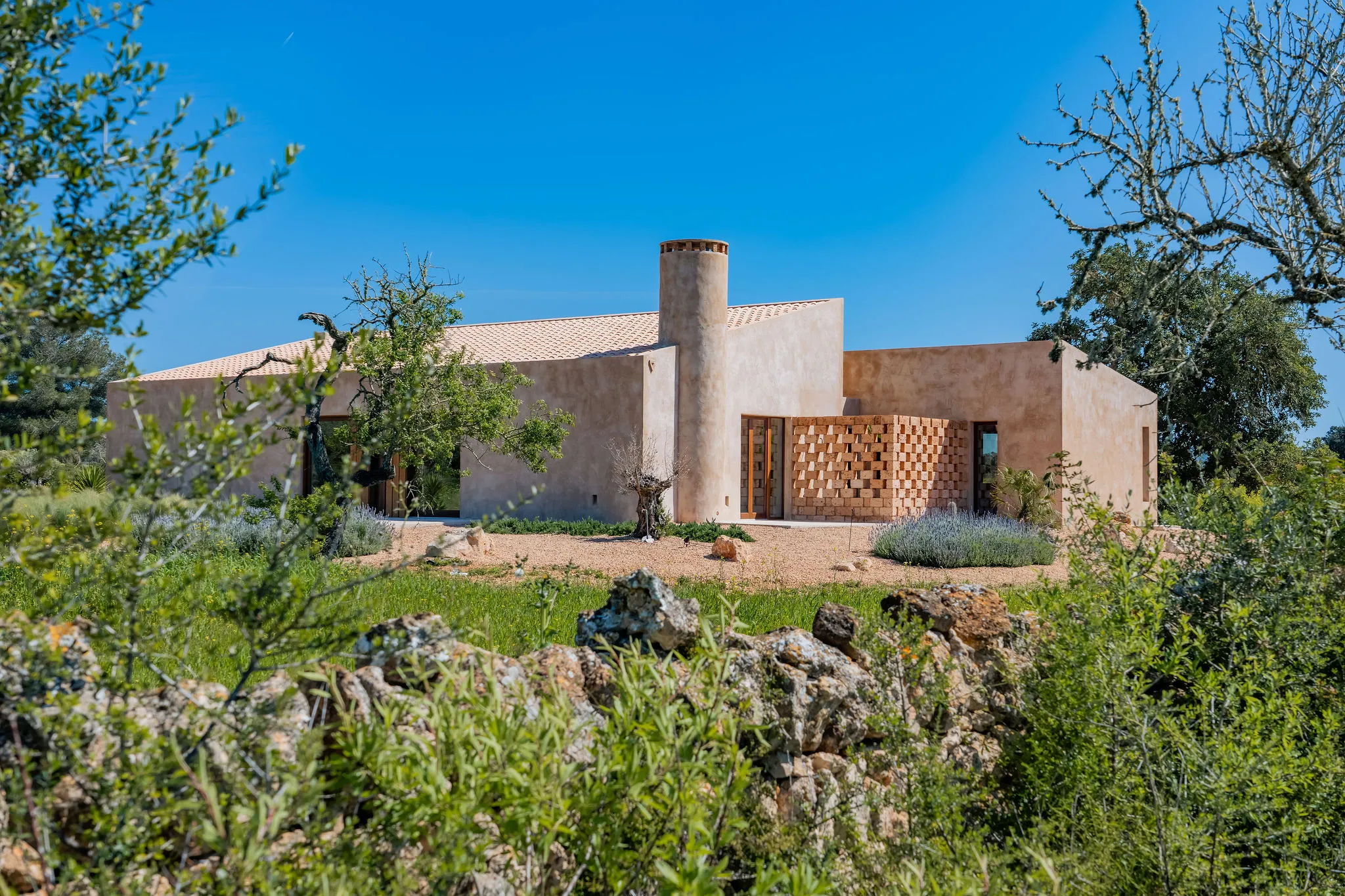 Finca minimalista di nuova costruzione vicino a Cas Concos-3