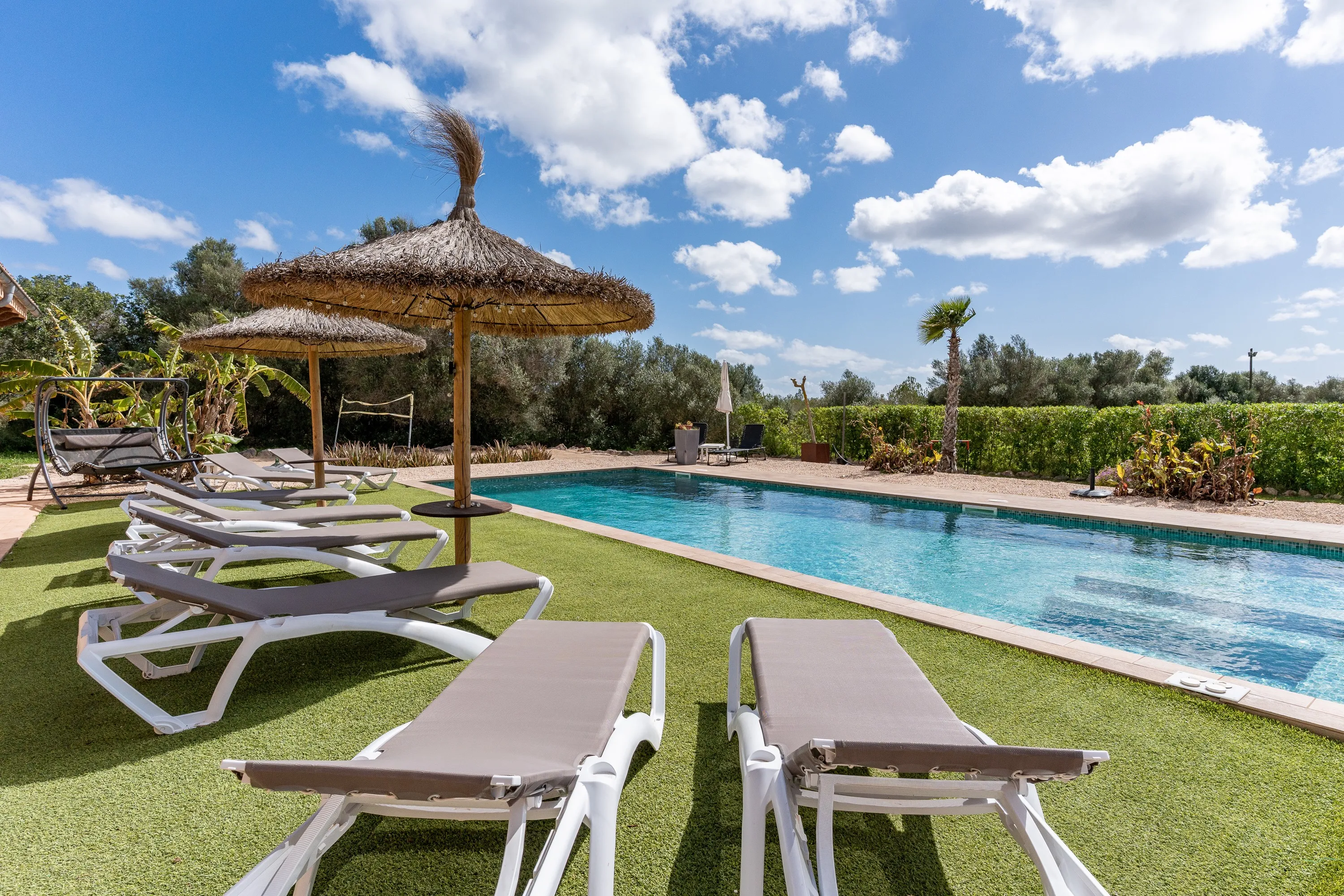 Authentisches Landhaus mit Pool und ETV-16