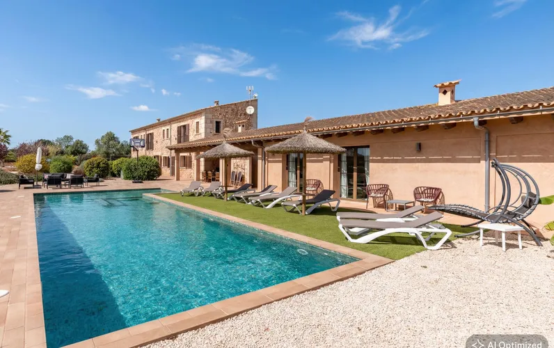 Maison de campagne authentique avec piscine et ETV