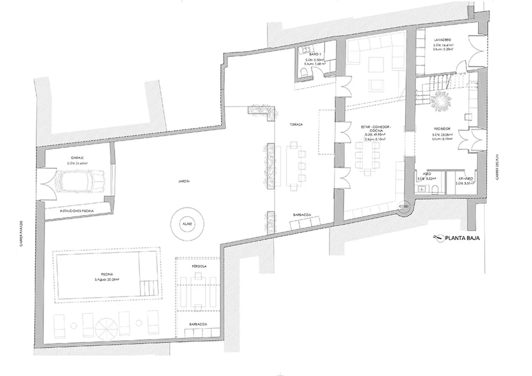 Authentic townhouse for renovation with license in Lloret de Vistalegre-18