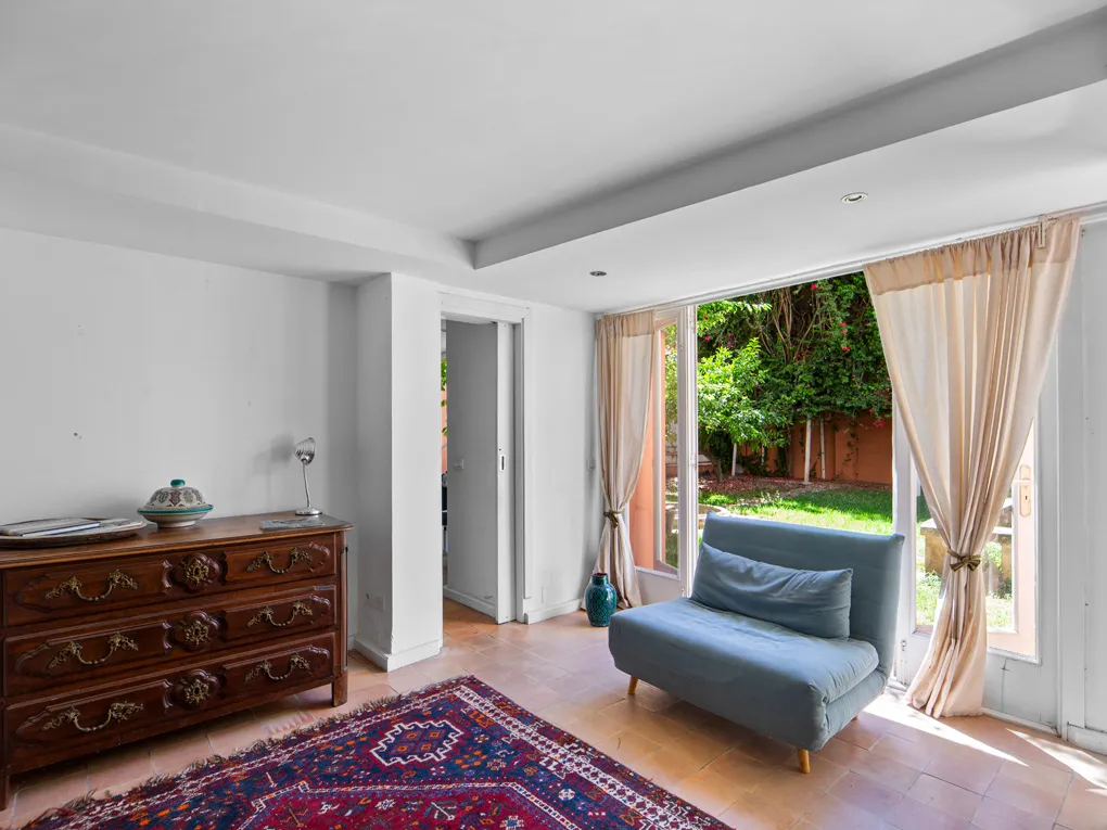 Zum Renovieren: Einzigartige Immobilie mit Garten in Palmas Altstadt-4