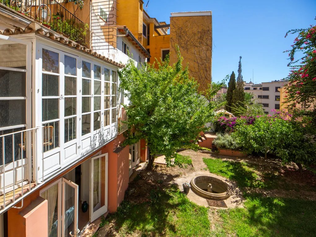 Zum Renovieren: Einzigartige Immobilie mit Garten in Palmas Altstadt-10