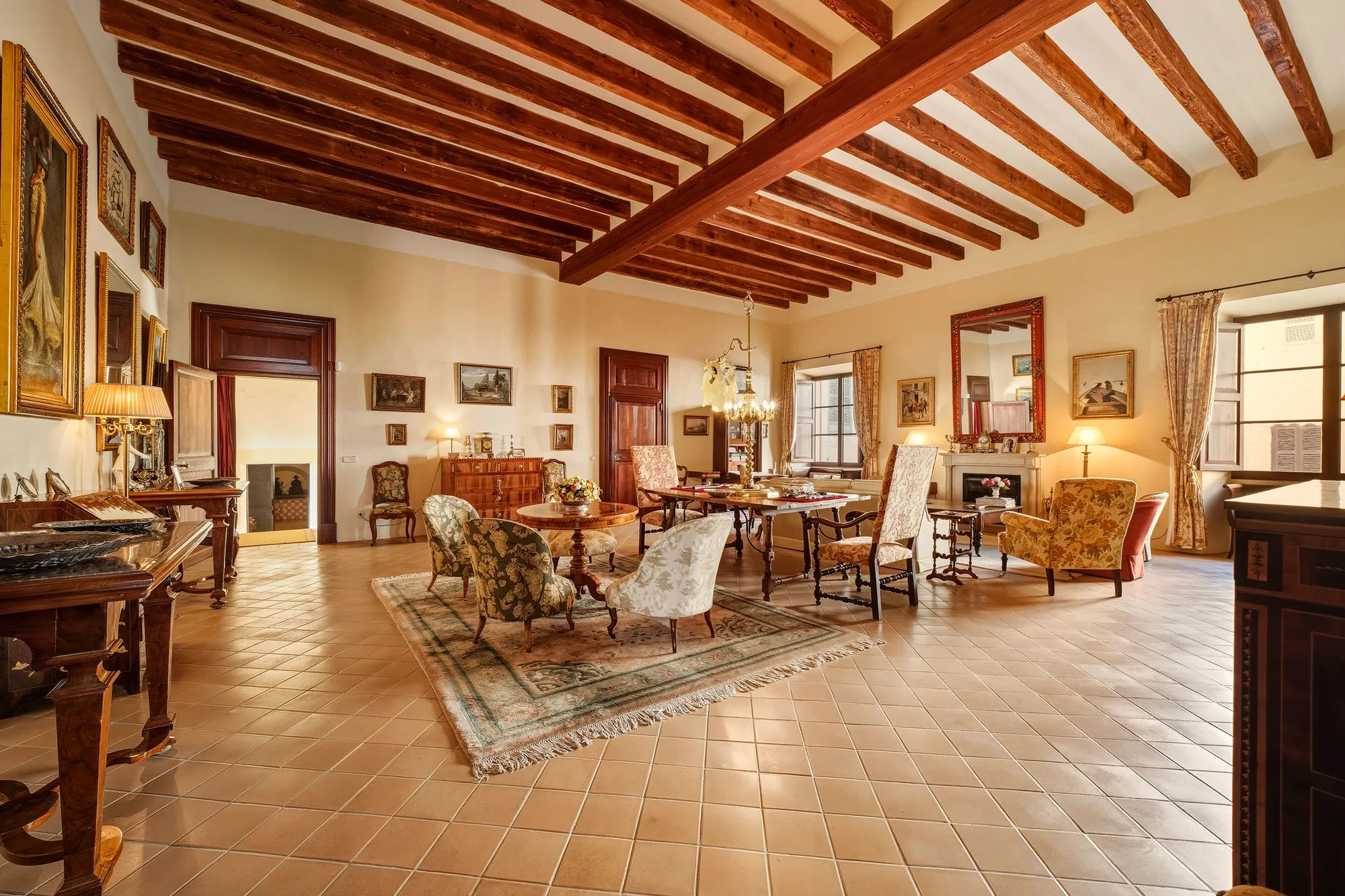 Historic landmark - town house estate in the heart of Arta-6
