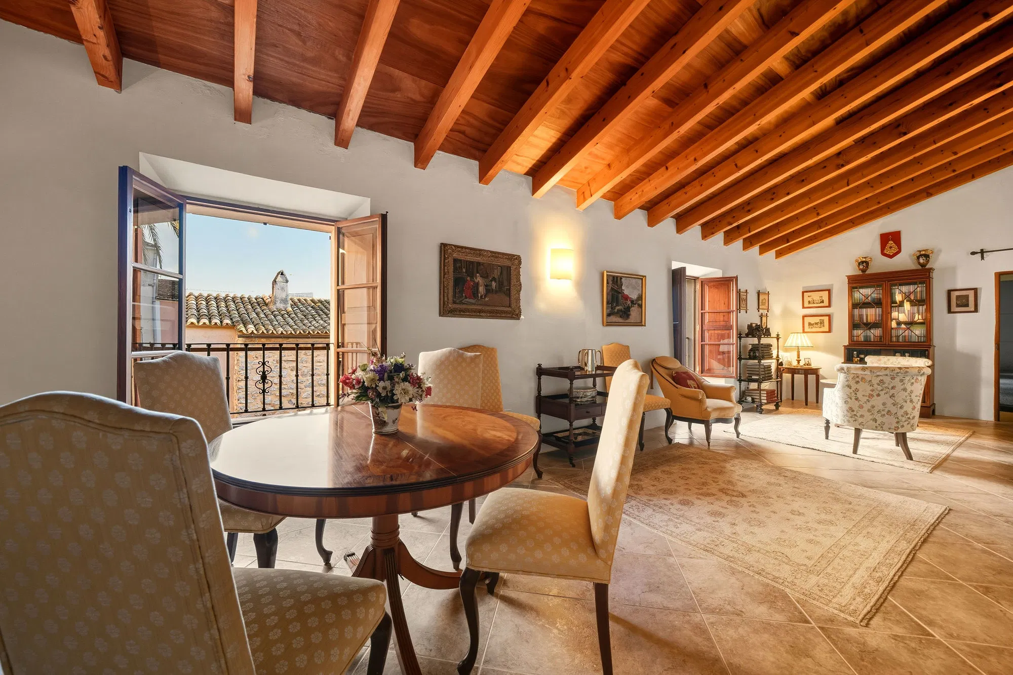 Historic landmark - town house estate in the heart of Arta-9