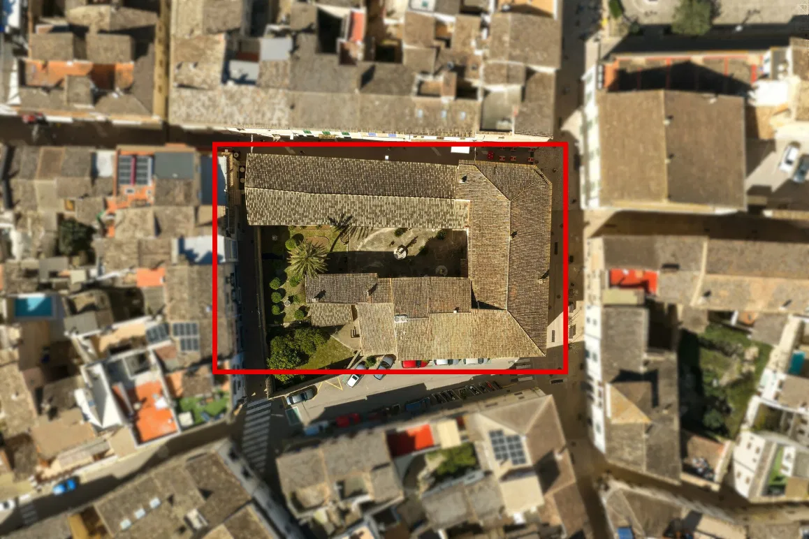 Historic landmark - town house estate in the heart of Arta-16
