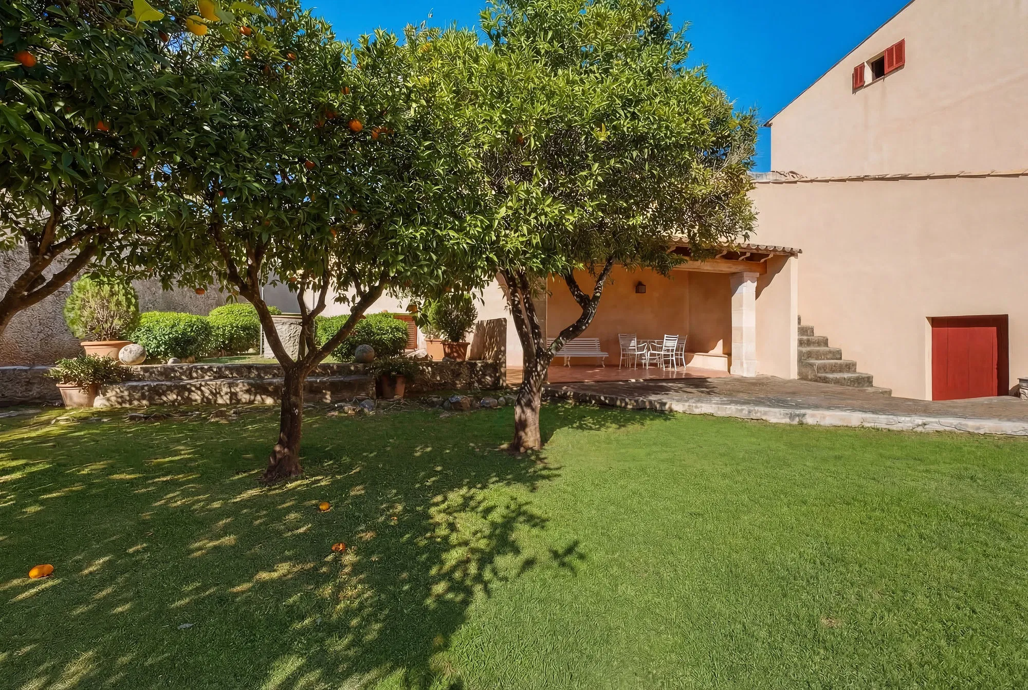 Historic landmark - town house estate in the heart of Arta-14