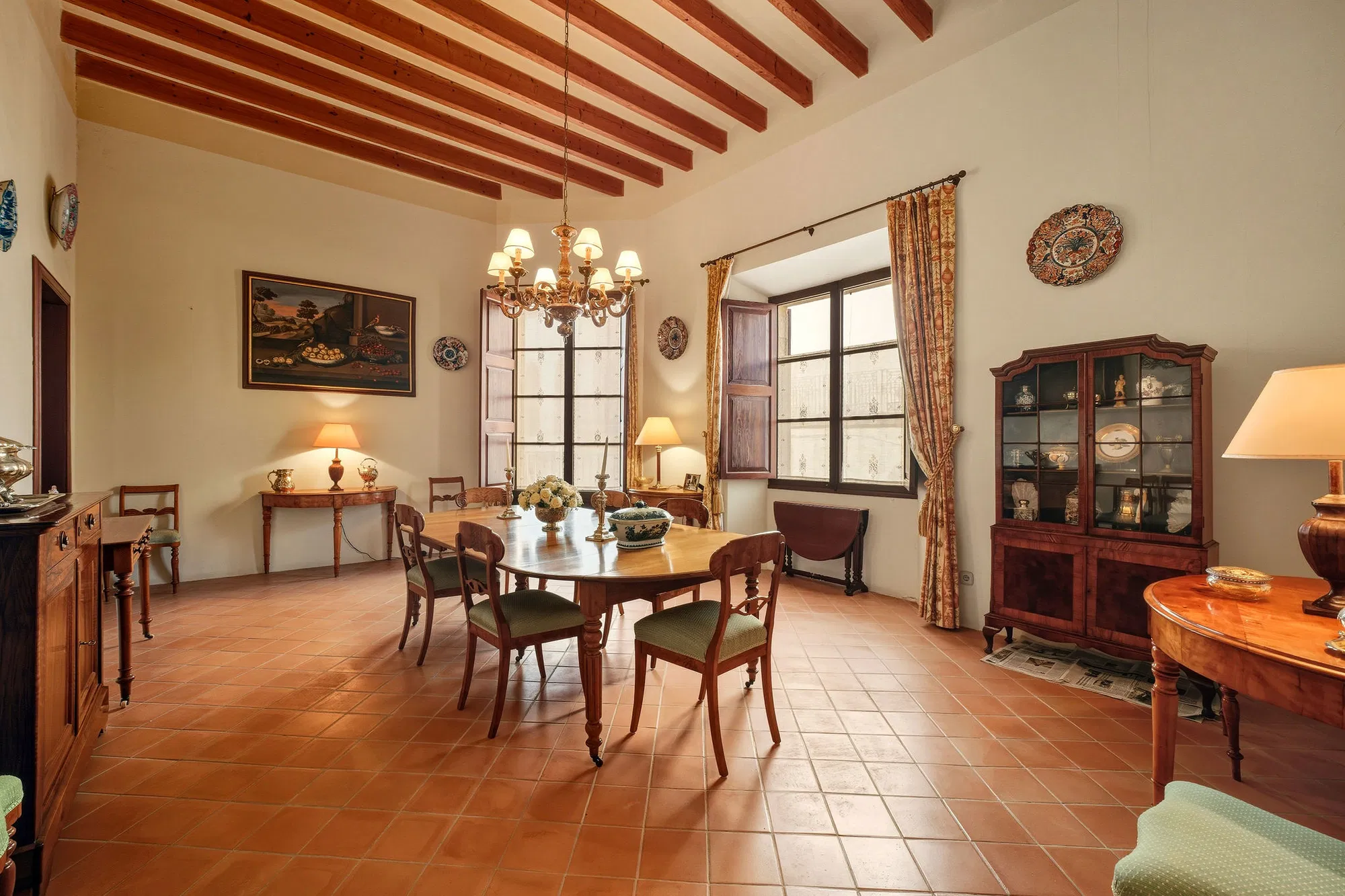 Historic landmark - town house estate in the heart of Arta-8