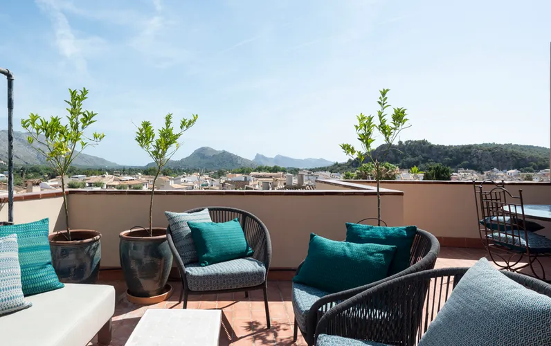 Casa di città di charme con vista mozzafiato e licenza d'affitto