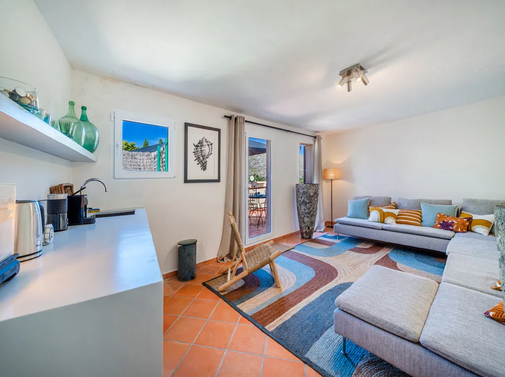 Maison de ville de charme avec vues imprenables et licence de location touristique à Pollensa-4