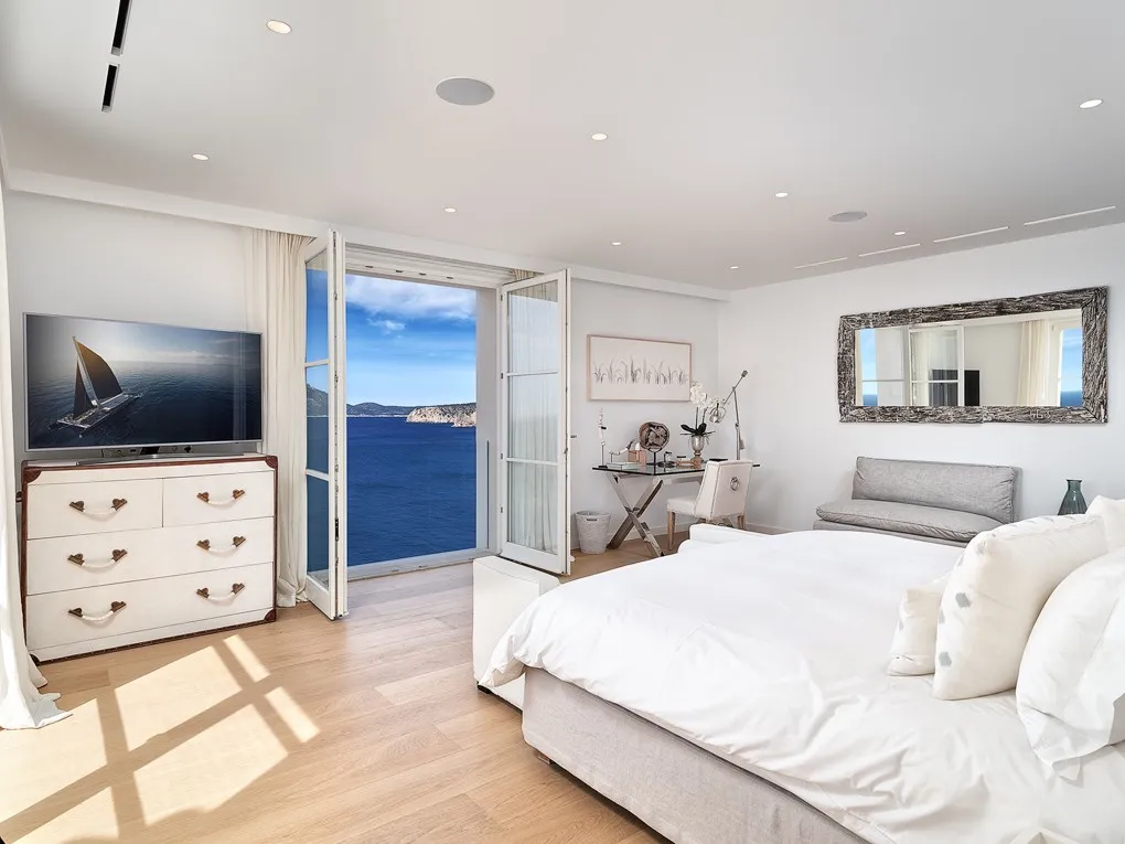 Prachtige vakantievilla met uitzicht op zee-7