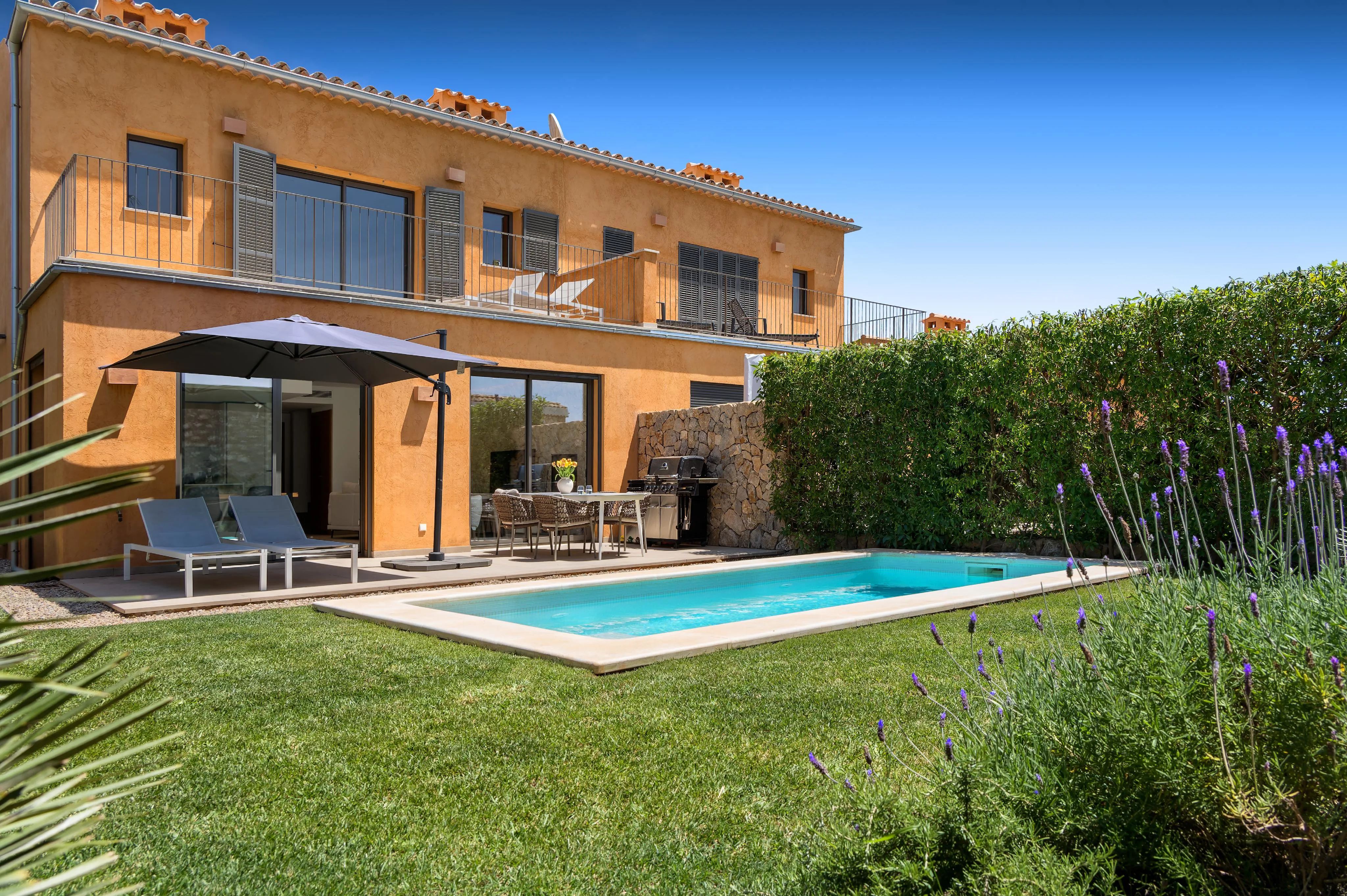 Casa a schiera d'angolo di nuova costruzione con finiture di pregio e orientamento eccezionale-9