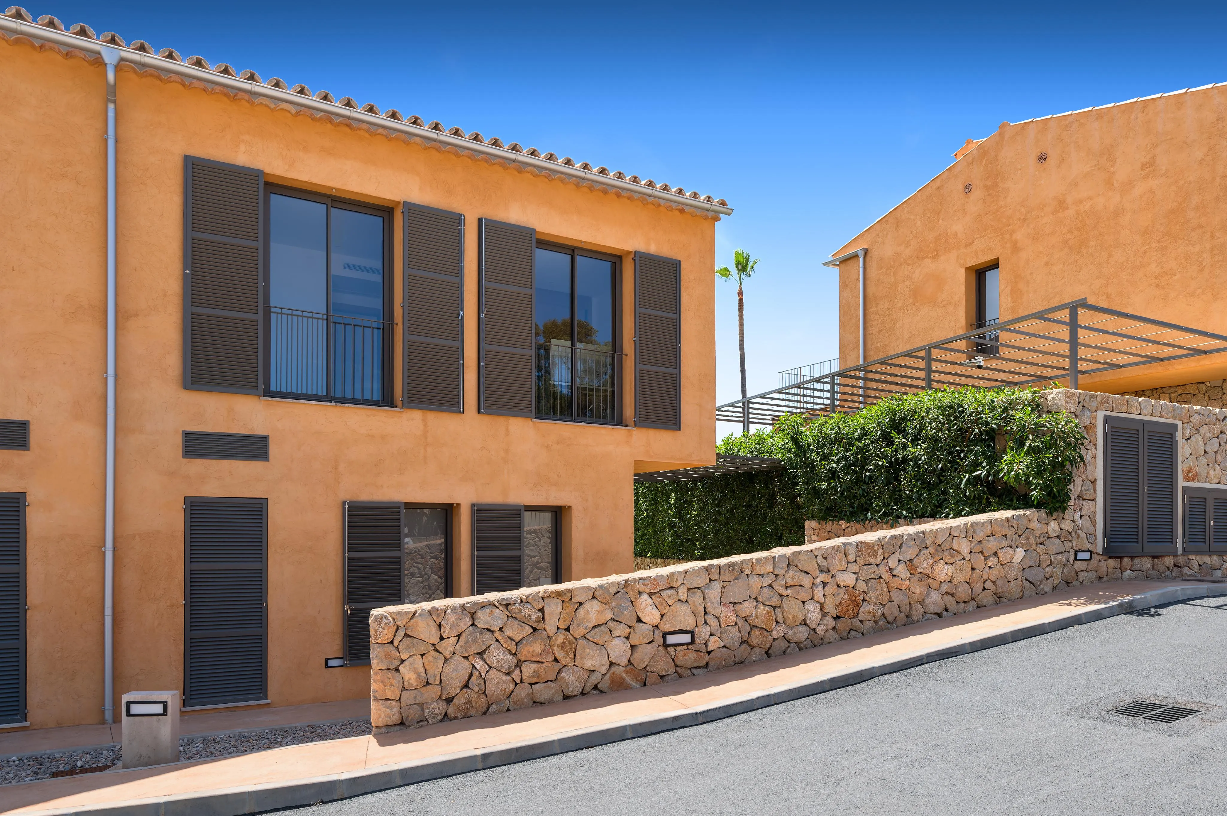 Casa a schiera d'angolo di nuova costruzione con finiture di pregio e orientamento eccezionale-18