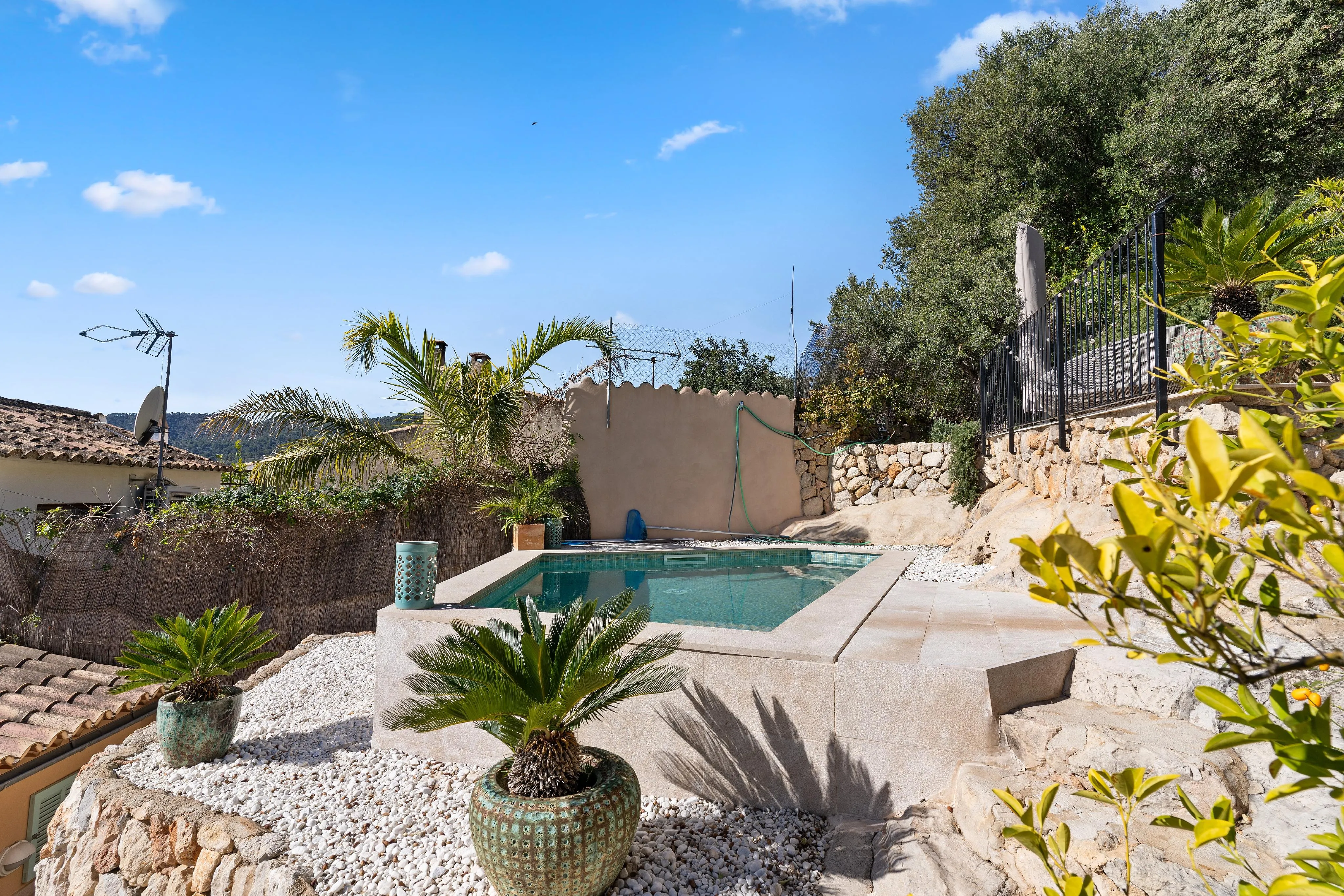 Exclusiva casa de pueblo con vistas fantasticas en Alaró-16