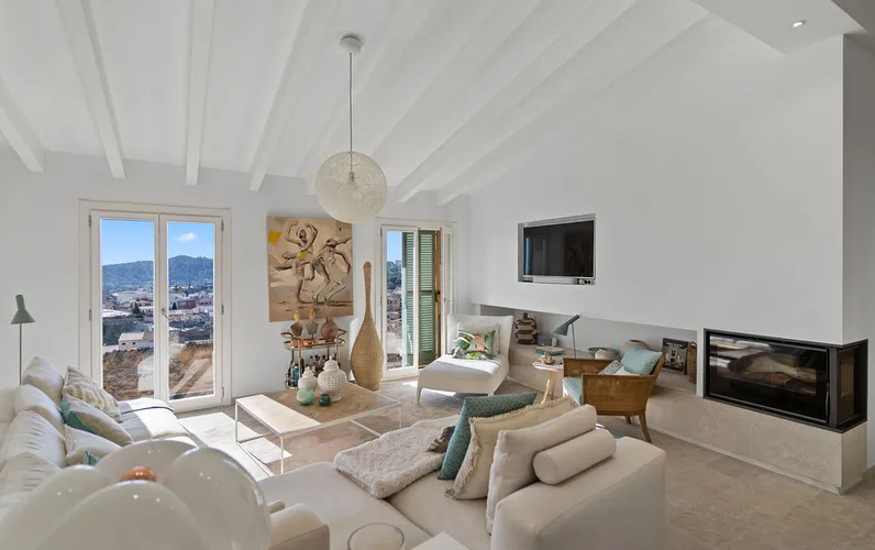 Exklusives Dorfhaus mit fantastischem Weitblick über Alaró