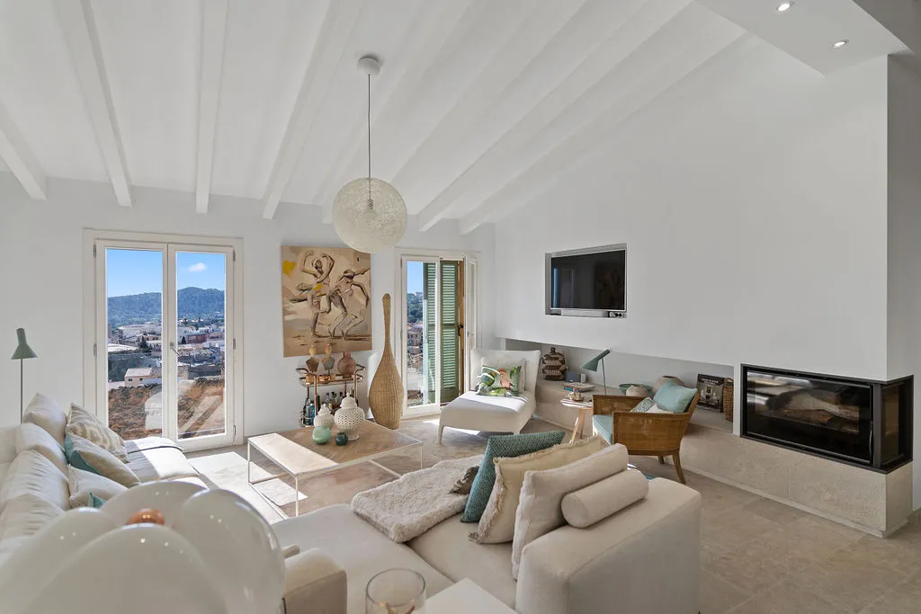 Maison de village exclusive avec vue imprenable sur Alaró-3