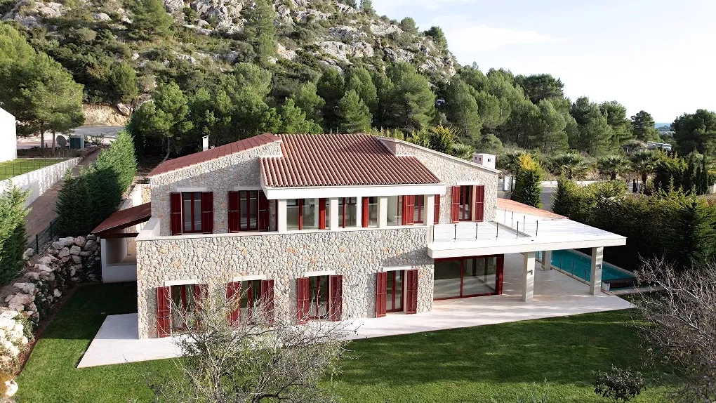 Villa esposta a sud con licenza di affitto vicino al campo da golf a Canyamel-1