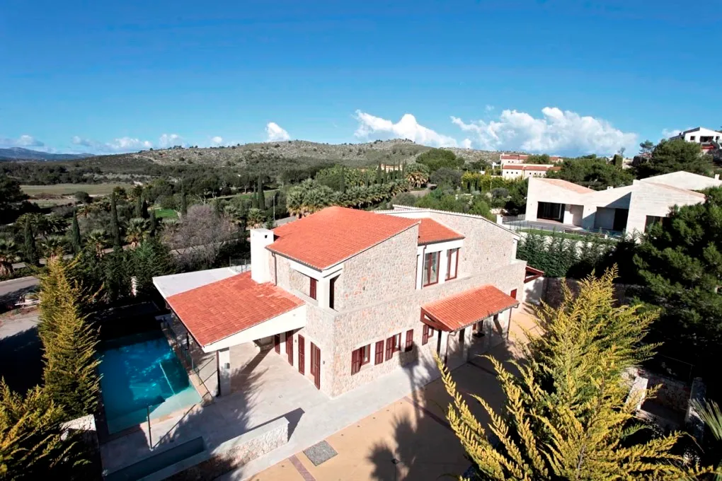 Villa esposta a sud con licenza di affitto vicino al campo da golf a Canyamel-2