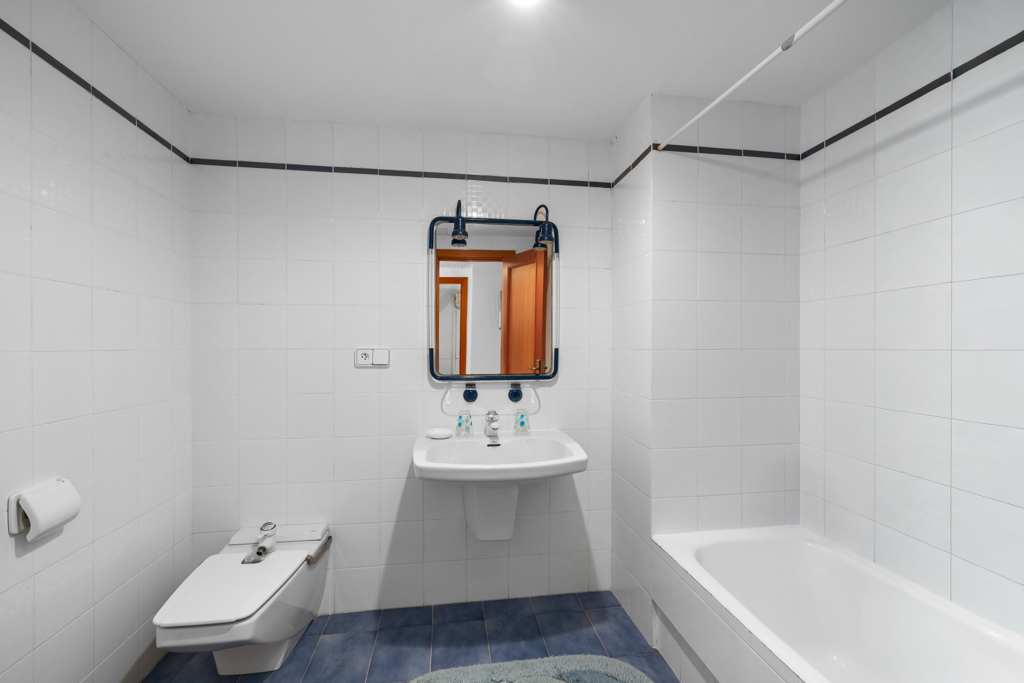 Seafront duplex penthouse in a prime location-12