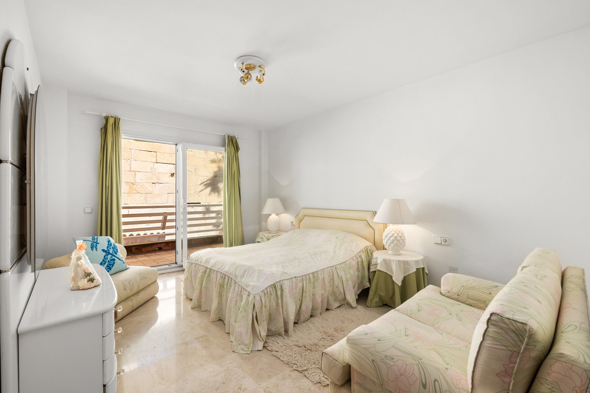 Seafront duplex penthouse in a prime location-7