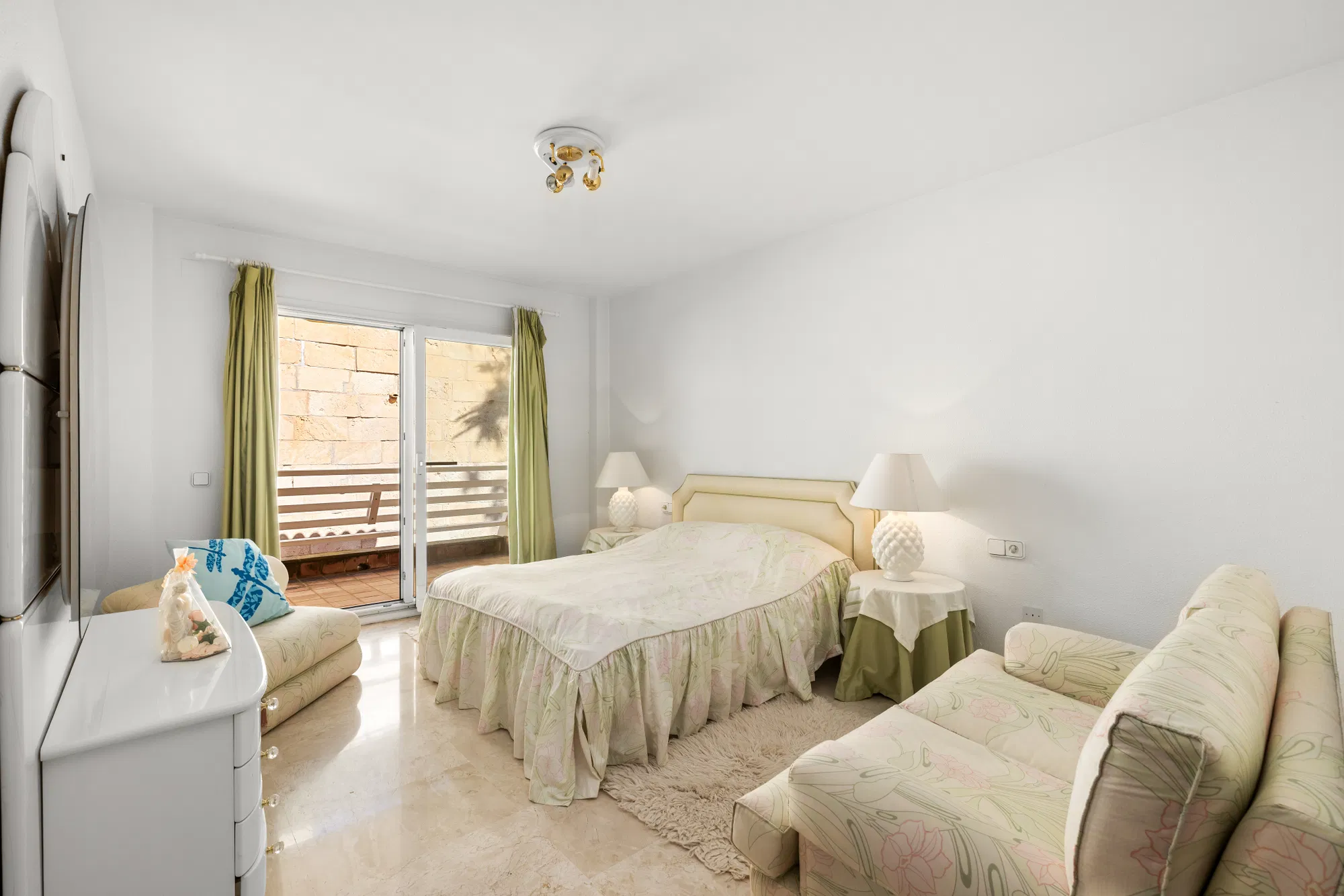 Seafront duplex penthouse in a prime location-7