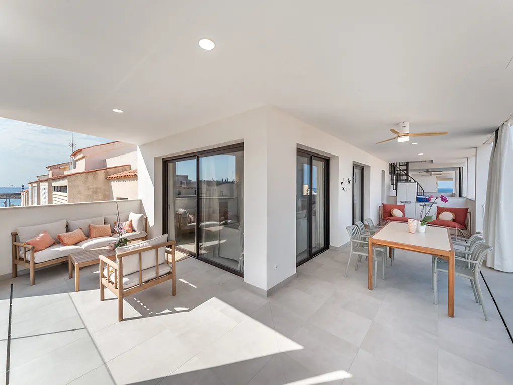 Moderne duplexwoning met uitzicht op zee-11