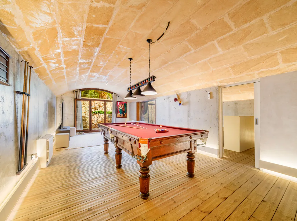 Exclusiva propietat en històrica vall. Campanet-23