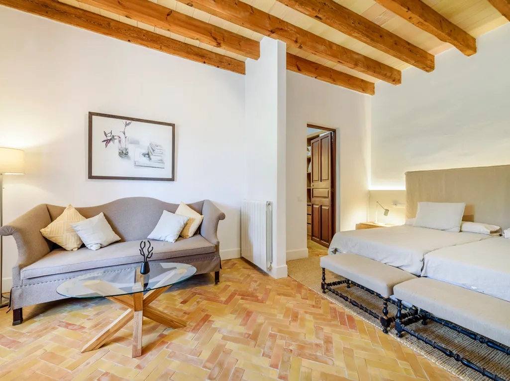 Exclusiva propietat en històrica vall. Campanet-18